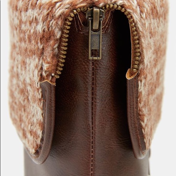 New wide calf boots - Picture 3 of 7